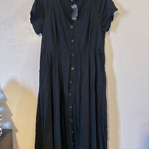 Torrid black size 2x maxi dress new with tags